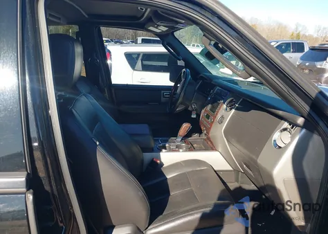 2008 Ford Expedition Limited z USA, uszkodzony, nr VIN 1FMFU20558LA13242